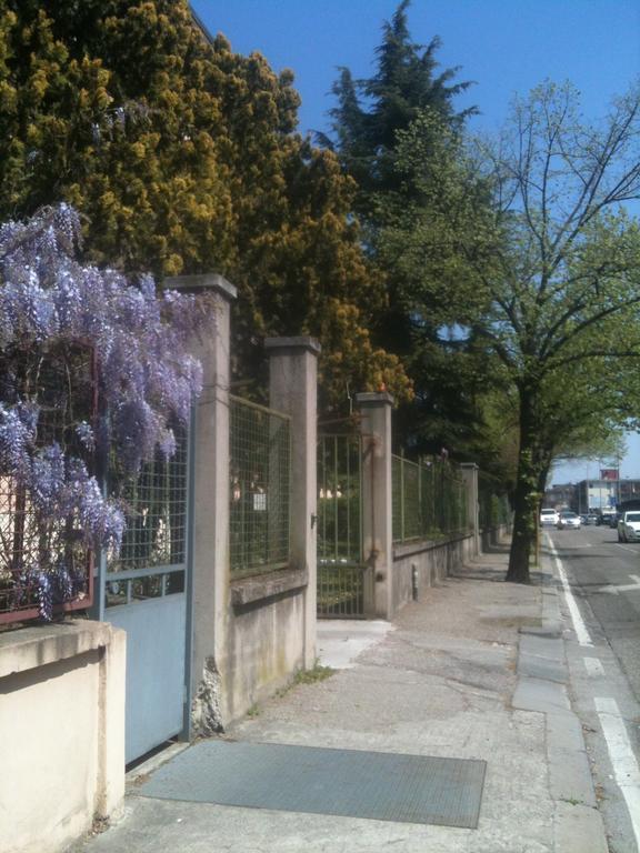 I Tre Arcangeli Lt Hotell Verona Exteriör bild